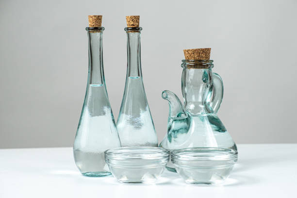 سرکه تقطیری سفید فامیلا نگهداری طولانی و بهبود طعم مواد غذایی